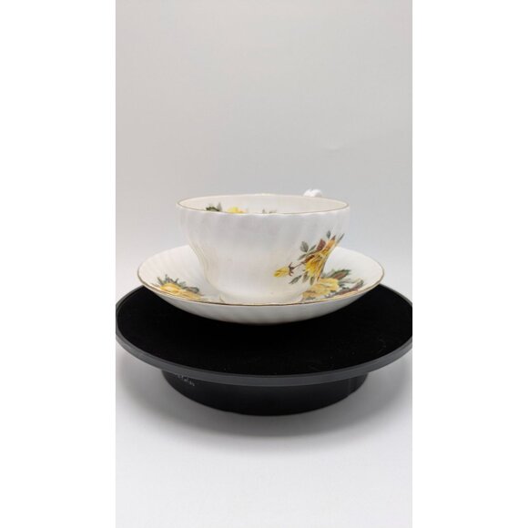 Stanley Yellow Rose Bone China Gold Trim Wide Tea Cup And Saucer Vintage Set - Picture 12 of 17